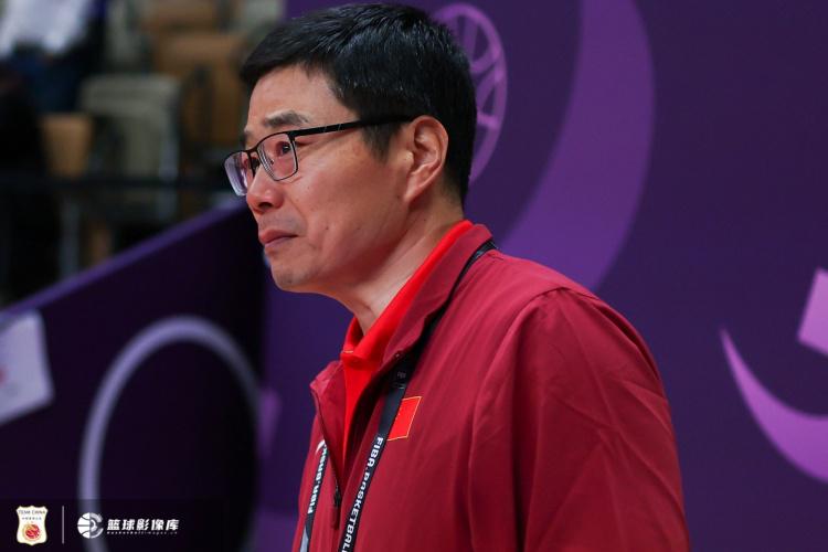 展现了一位 展现了一位